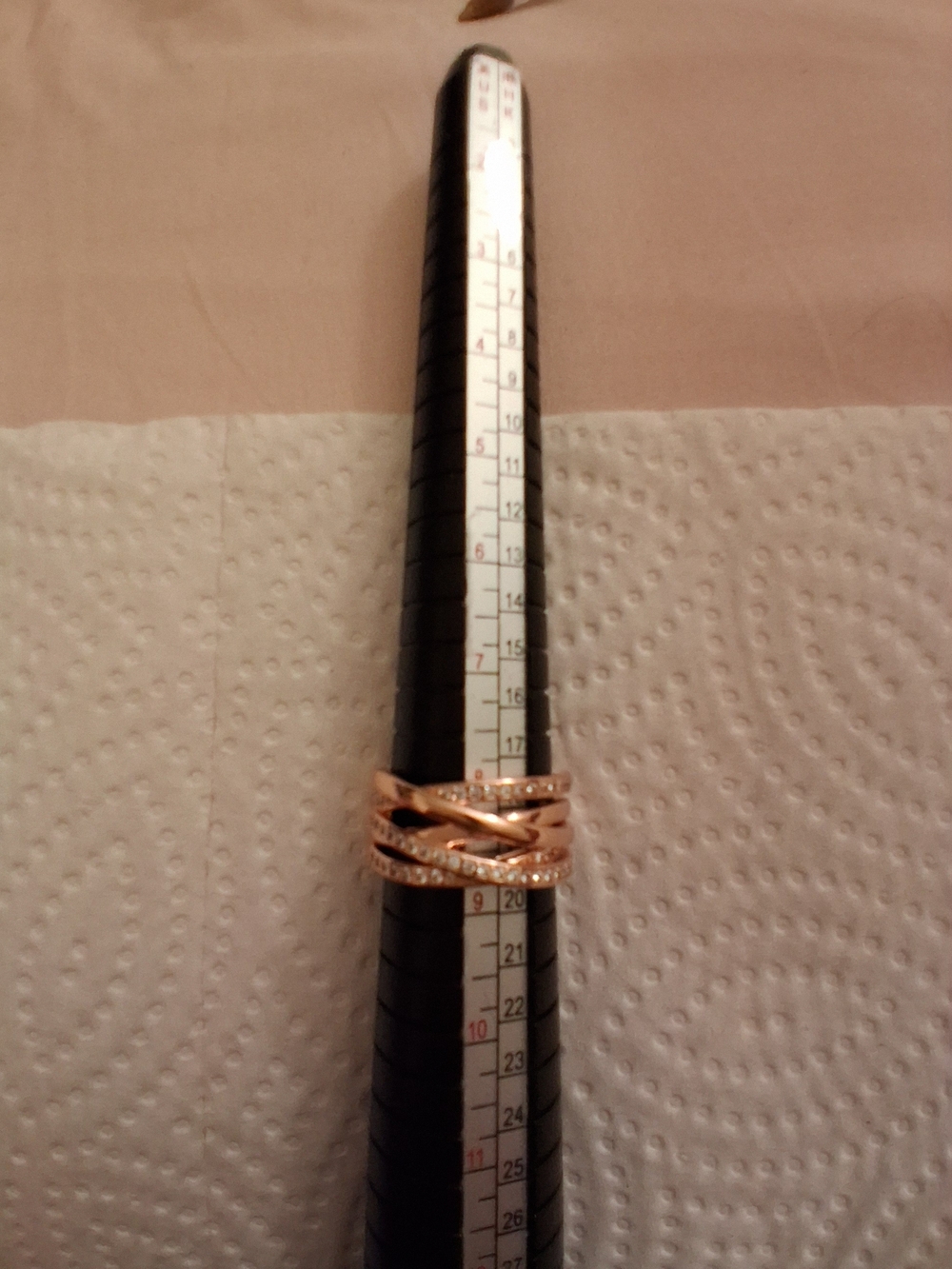 Pandora rose gold interlocking ring with clear stones